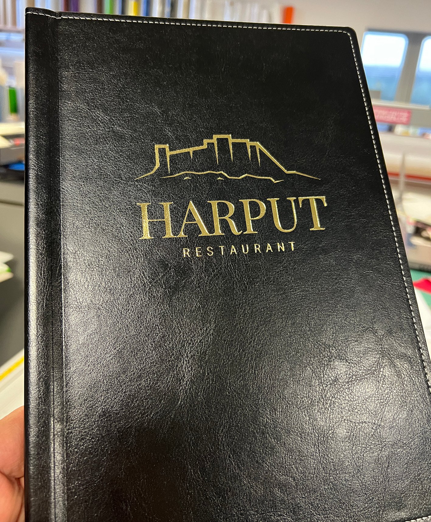 Menükarten mit Goldprägung für Harput Restaurant